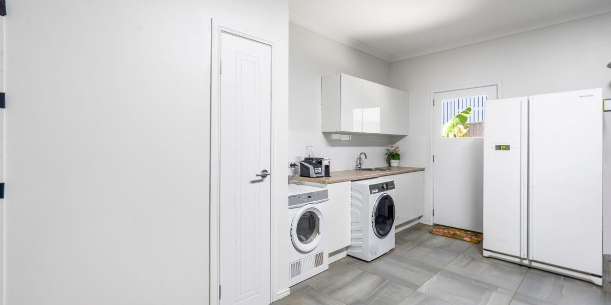 Kate St Macleay Island QLD Australia ()