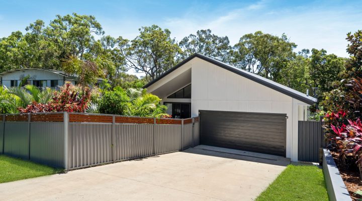 Kate St Macleay Island QLD Australia ()