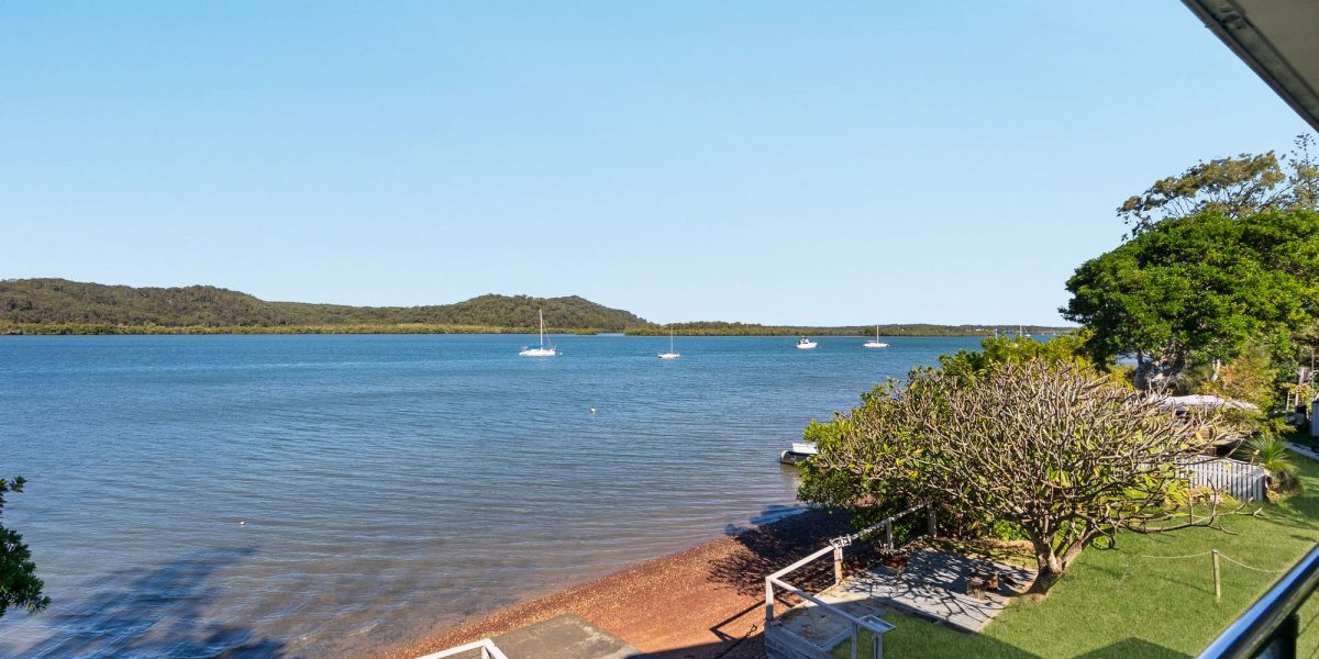 Milton St Russell Island QLD Australia ()