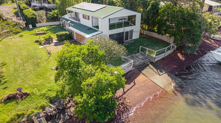 Milton St Russell Island QLD Australia ()