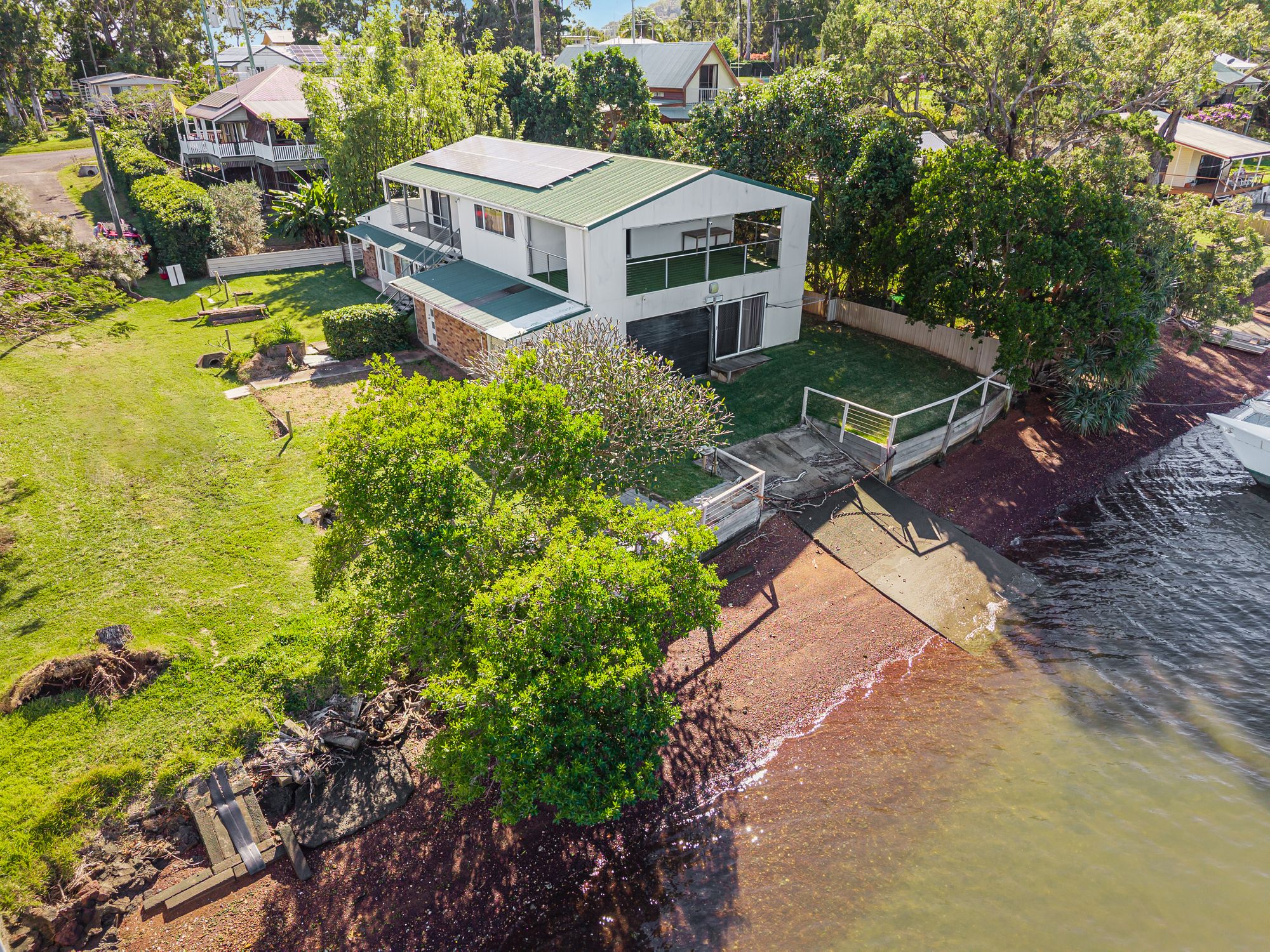 Milton St Russell Island QLD Australia ()