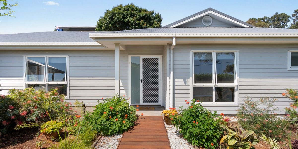 Cooee Cres Macleay Island QLD Australia ()