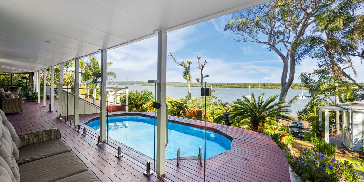 Tina Ave Lamb Island QLD Australia ()