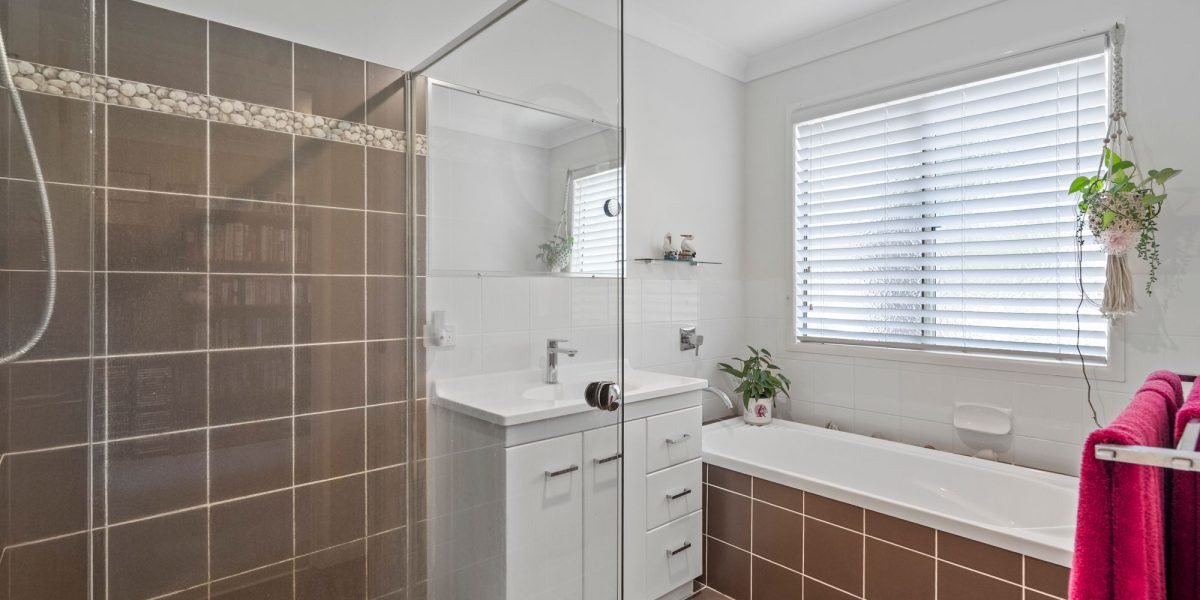 Lau St Russell Island QLD Australia ()